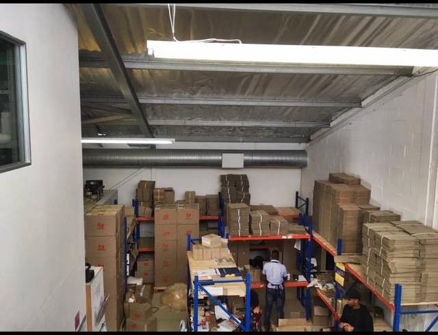 281M² WAREHOUSE RENTED IN WESTLAKE